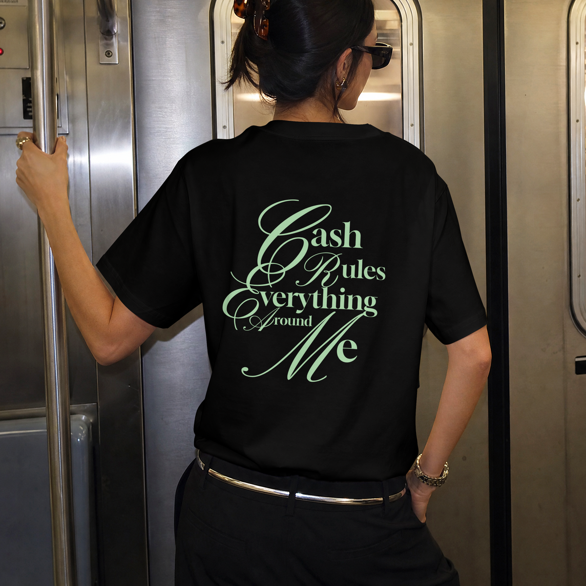 Camiseta Cash Rules Everything Around Me